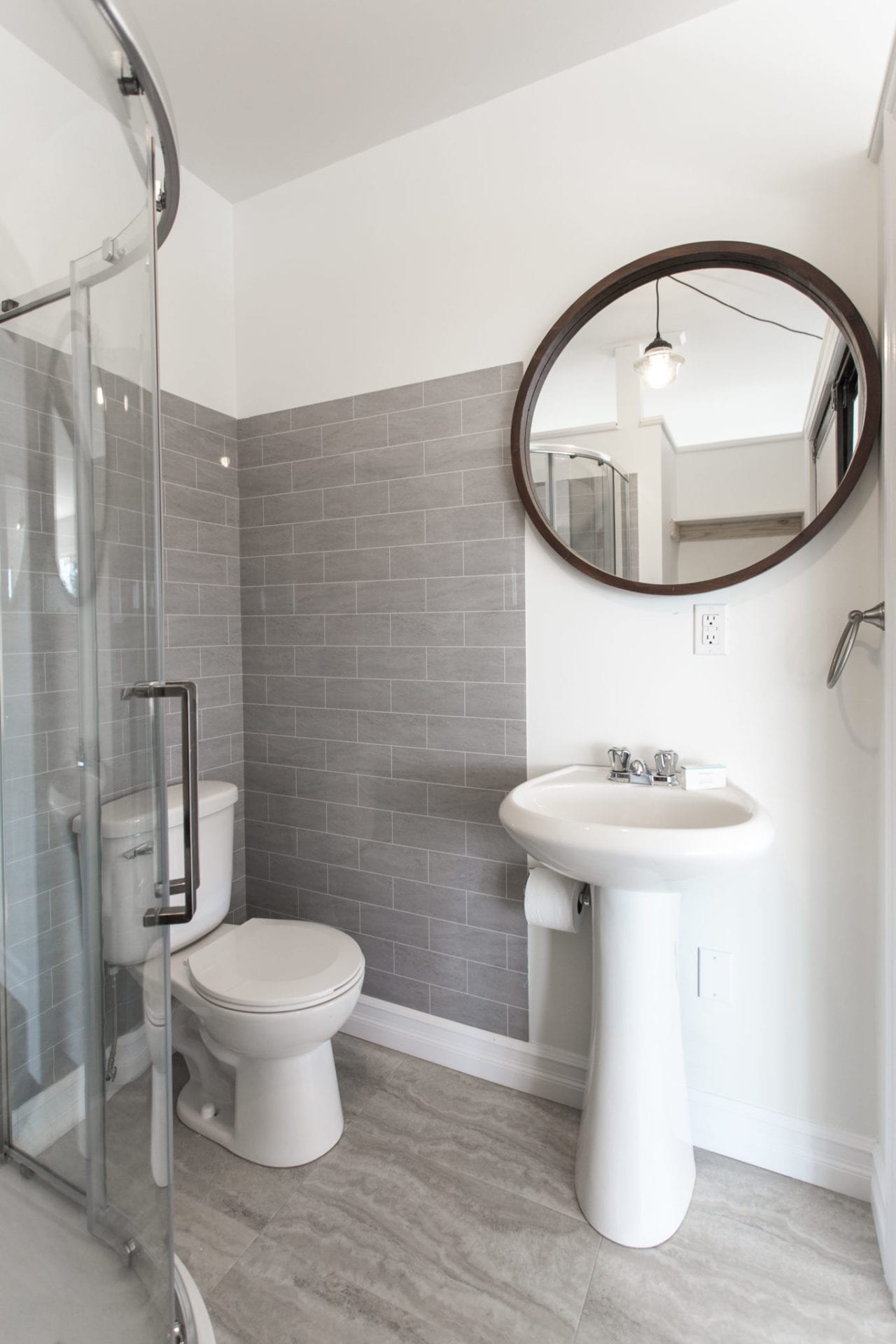 Blue Whale Suite With Private Hot Tub + 24hr Sauna Access